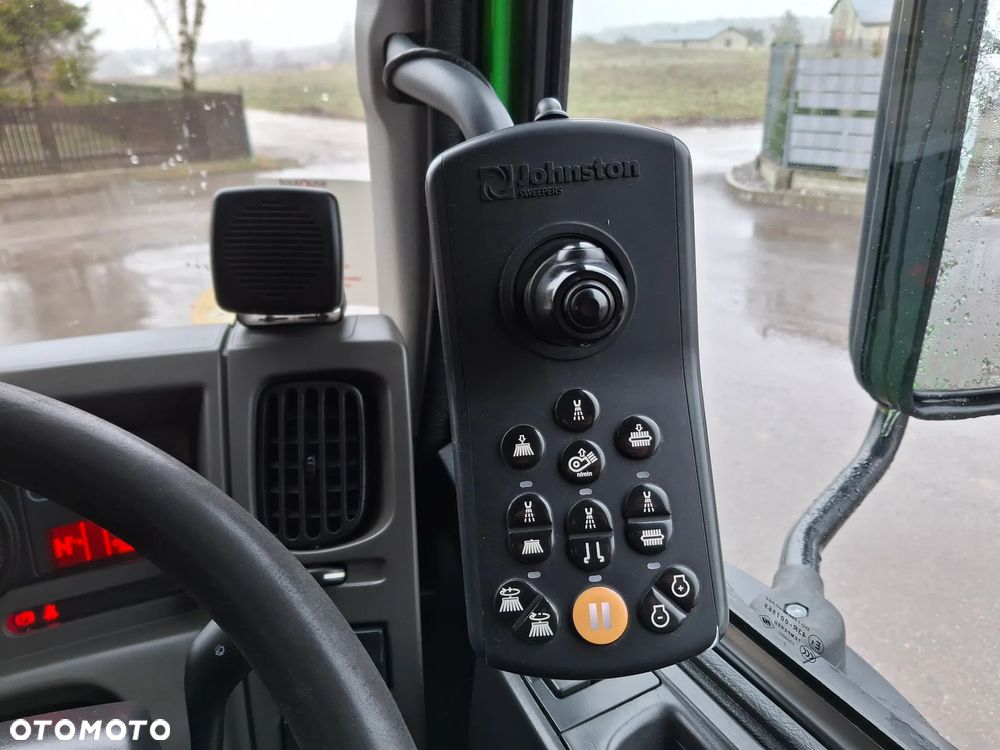 Renault Midlum 220 Zamiatarka Johnston Szczotki L/R Dodatkowy Silnik EUnited PM10 2014r Rura Do Liści - 17