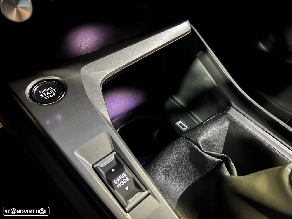 Peugeot 308 1.2 PureTech Allure Pack - 25