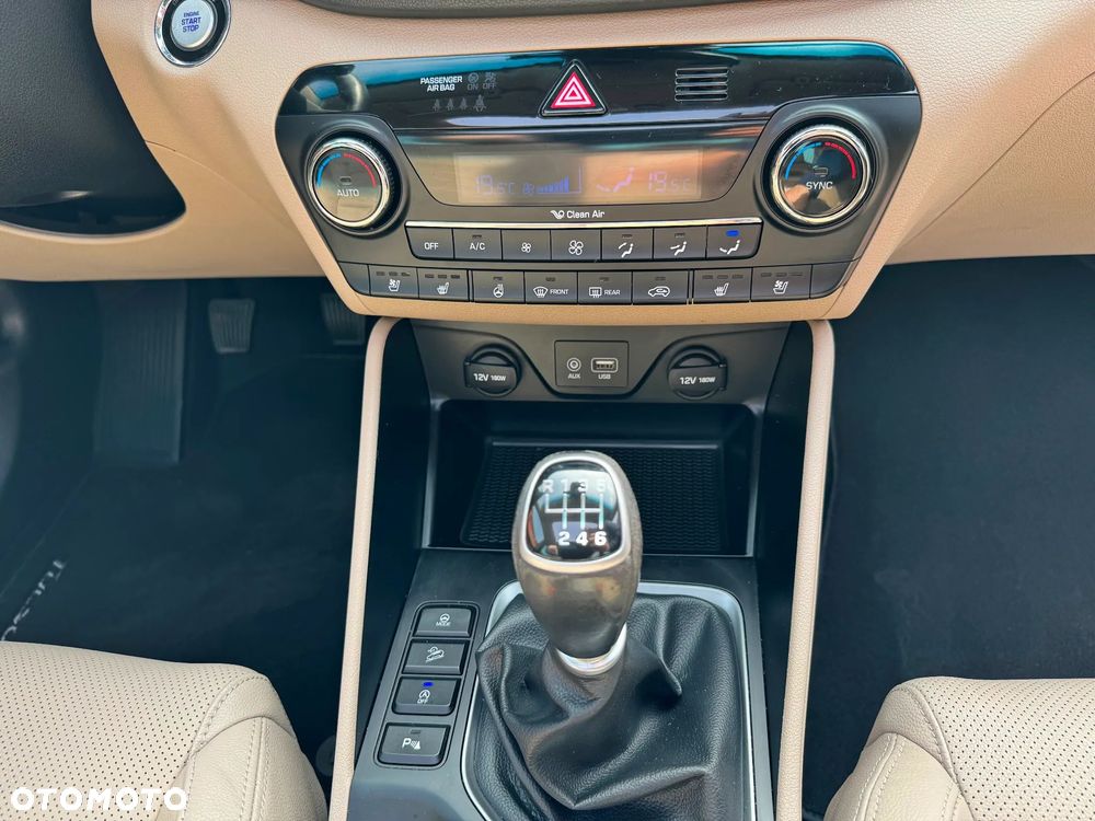 Hyundai Tucson 2.0 CRDi 2WD Trend - 19