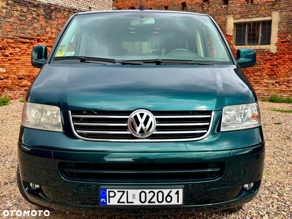 Volkswagen Multivan - 2