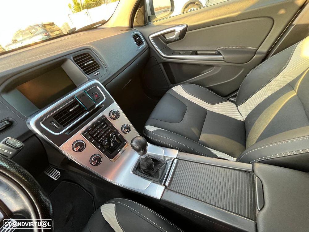Volvo V60 D2 Edition - 29