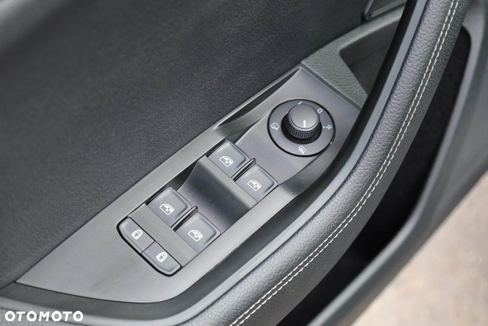 Skoda Superb 2.0 TSI Style DSG - 32