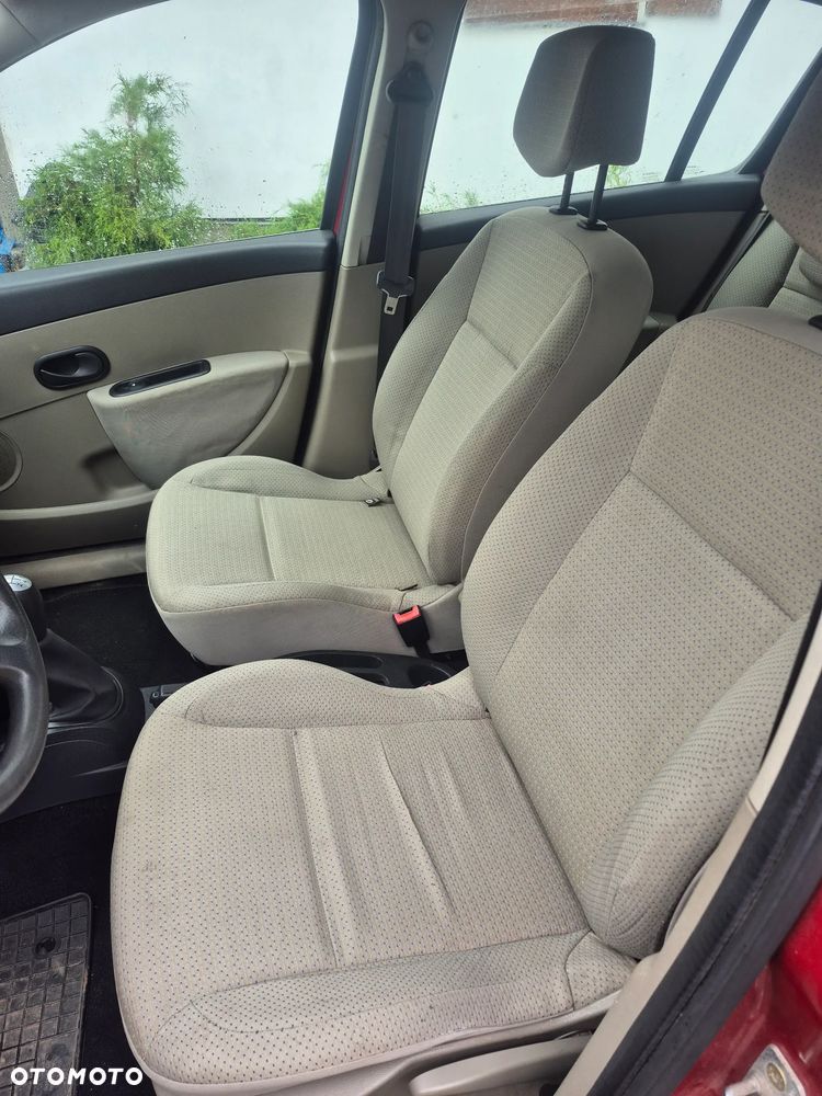 Renault Clio 1.4 16V Dynamique - 6