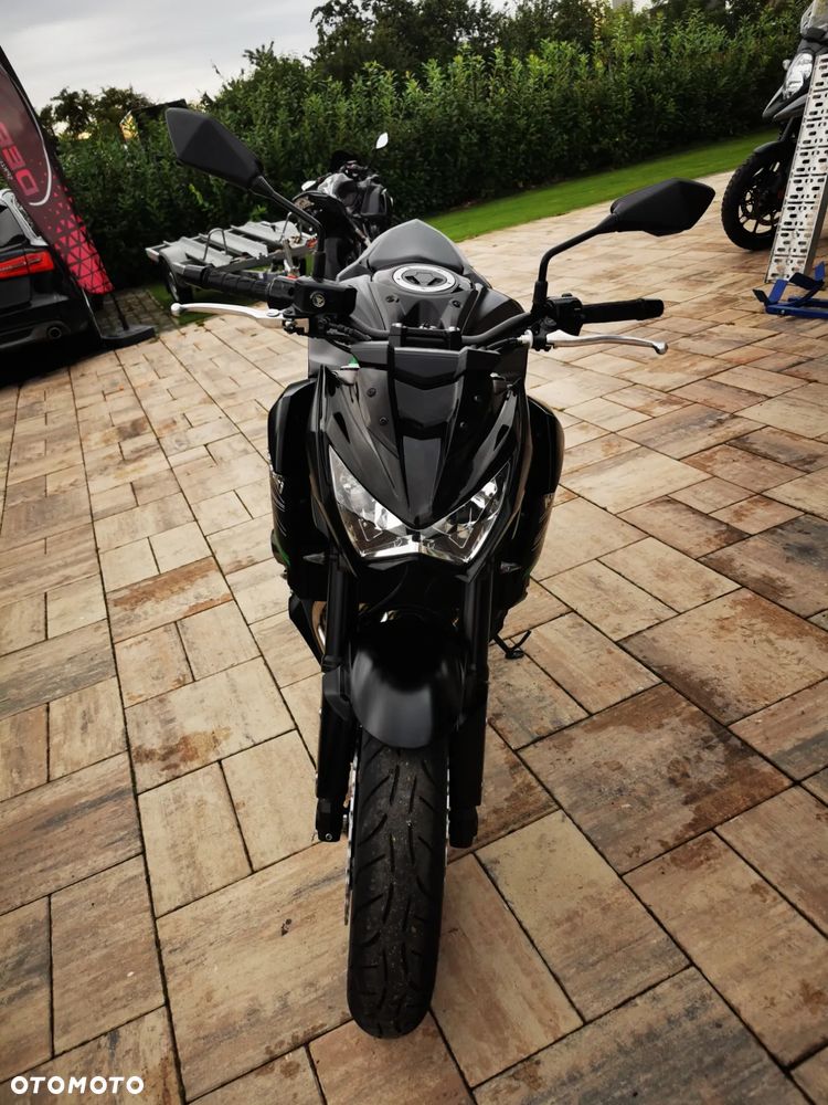 Kawasaki Z - 27