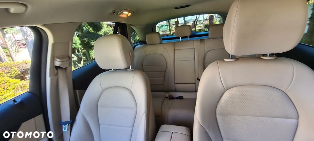Mercedes-Benz GLC - 20