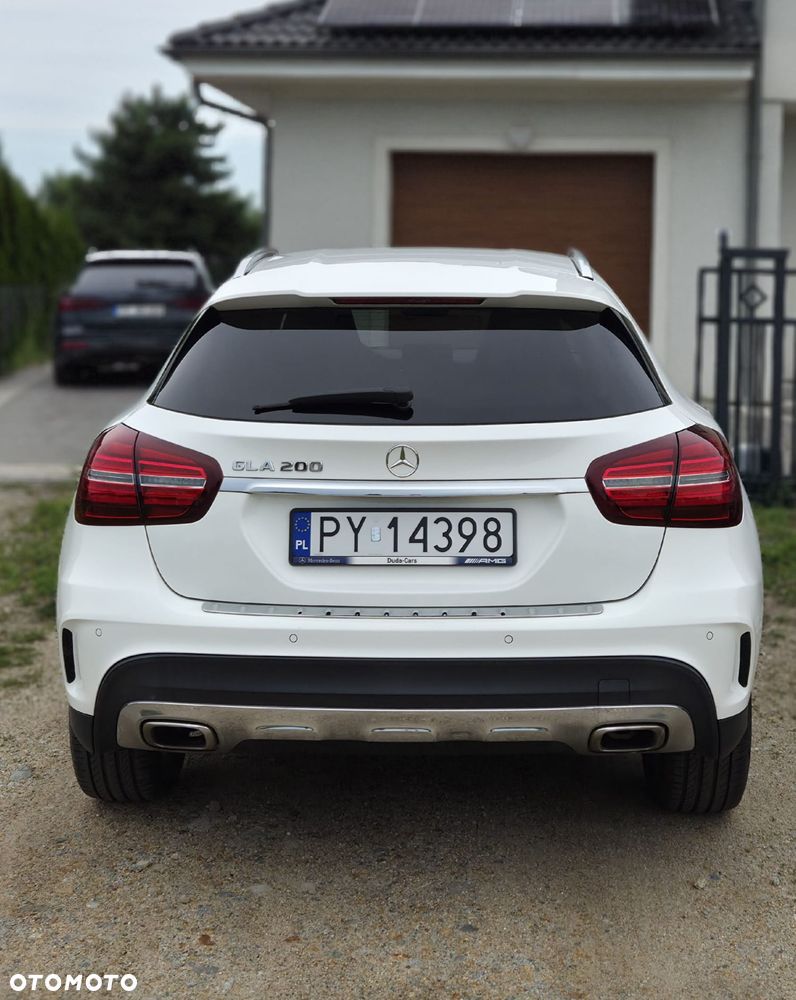 Mercedes-Benz GLA 200 7G-DCT AMG Line - 6