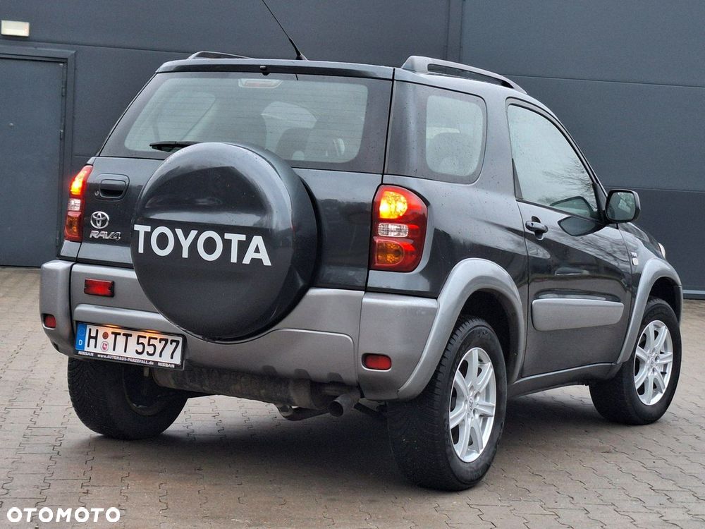 Toyota RAV4 - 4