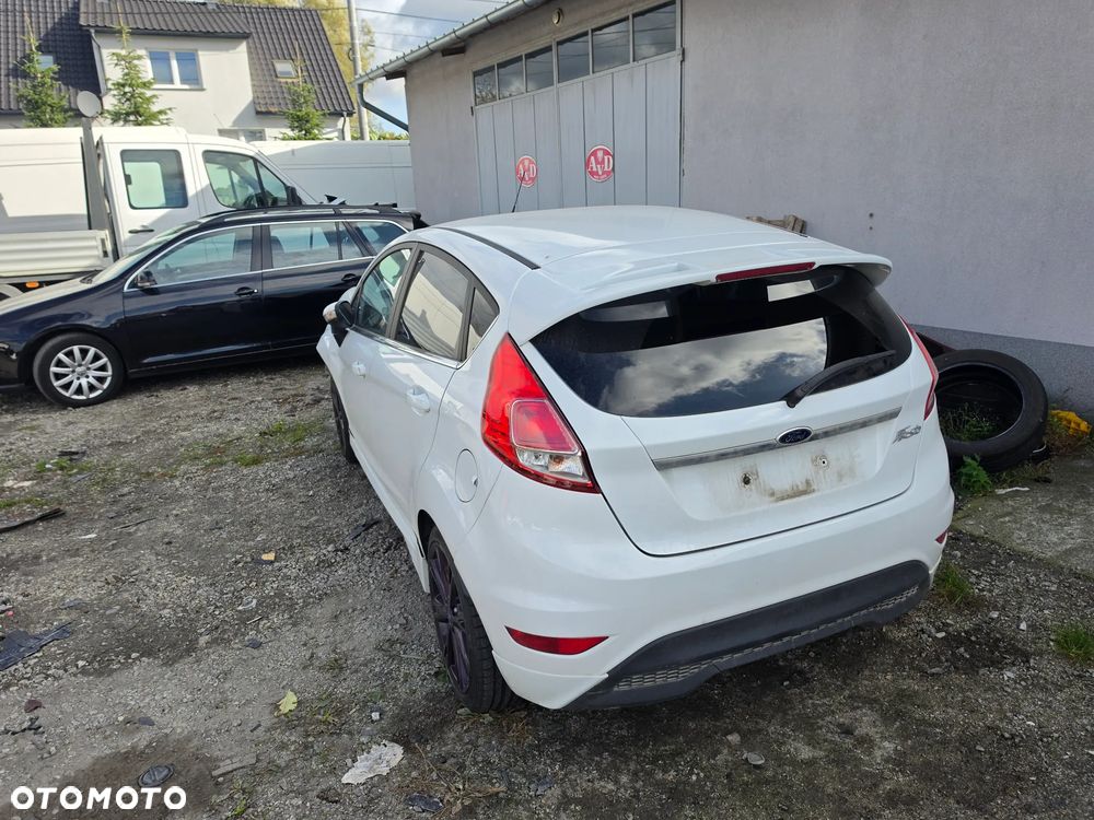 Ford Fiesta - 28