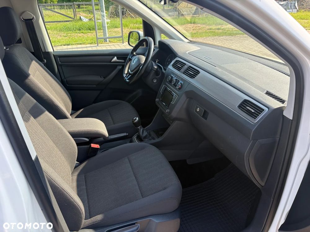 Volkswagen Caddy - 10