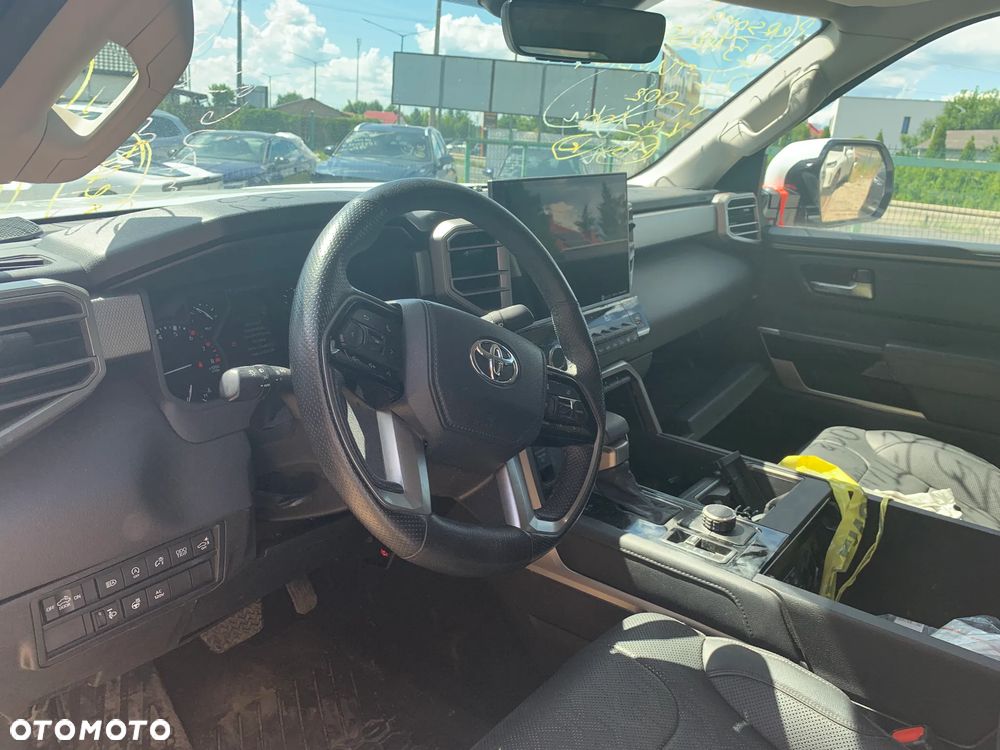 Toyota Tundra - 10