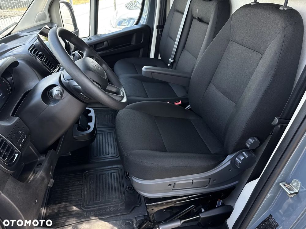 Toyota Porace Max L3H2 - 20