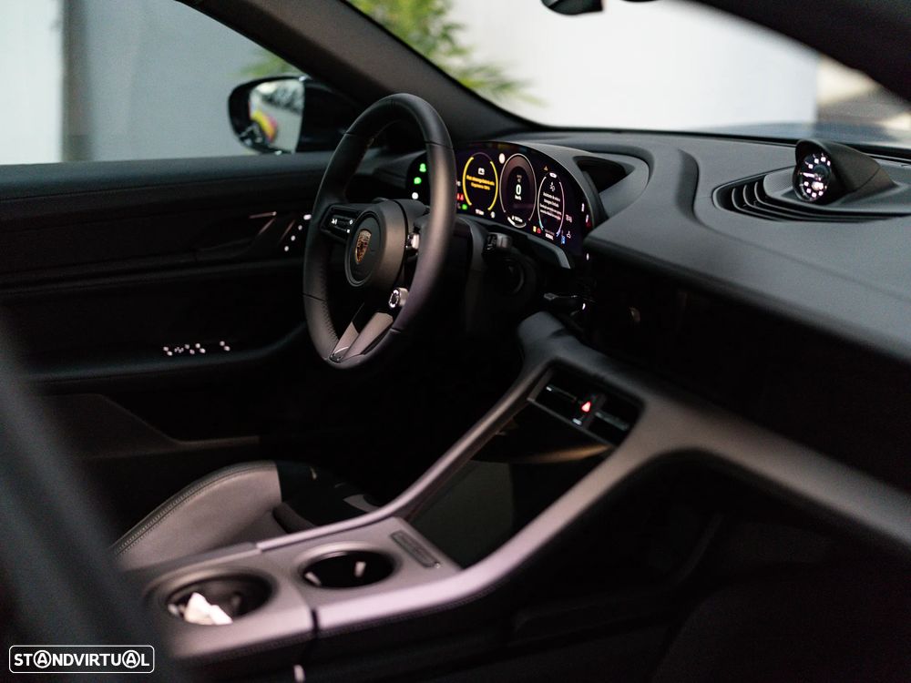Porsche Taycan Sport Turismo 4S Black Edition - 25