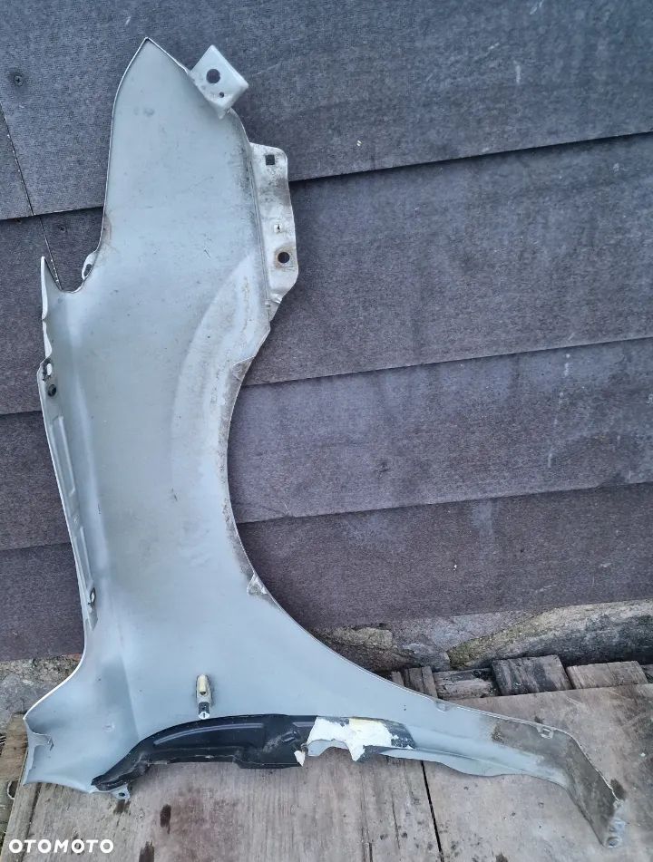 BŁOTNIK LEWY PRZÓD HYUNDAI i30 HB - 10