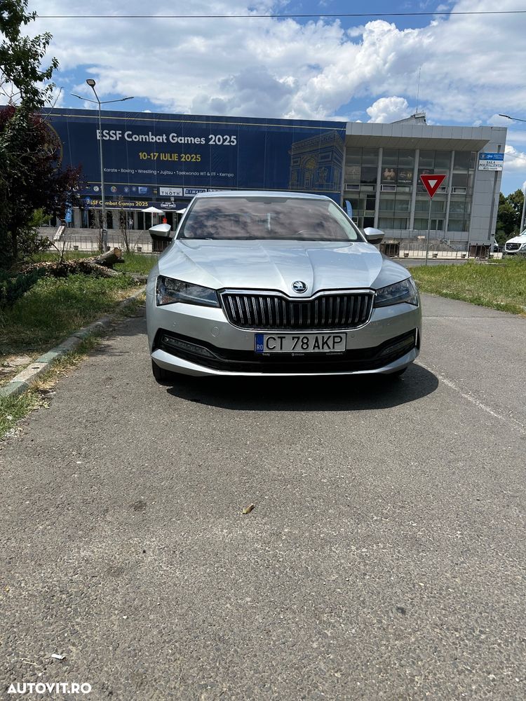 Skoda Superb 2.0 TDI DSG Ambition - 2