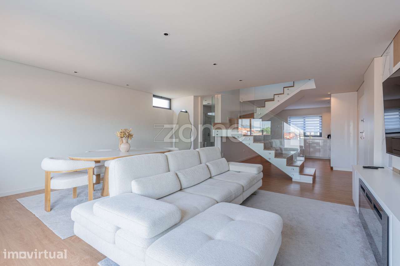 Apartamento T2 Duplex - Urgezes, Guimarães