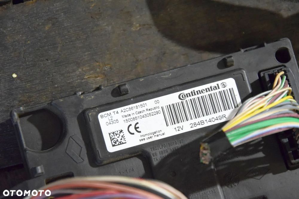 Zestaw startowy Dacia Sandero II 237103317R 237102071R Sterownik silnika Stacyjka Klucze - 3