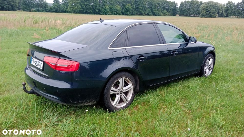 Audi A4 Limousine - 4