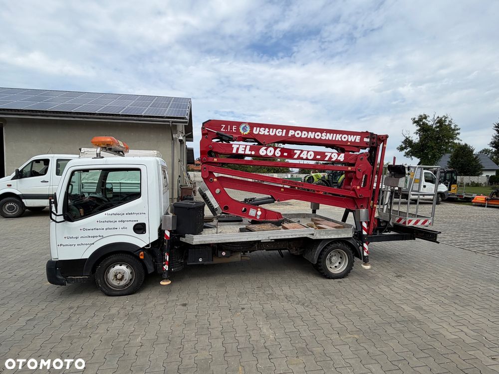 Nissan CABSTAR - 3