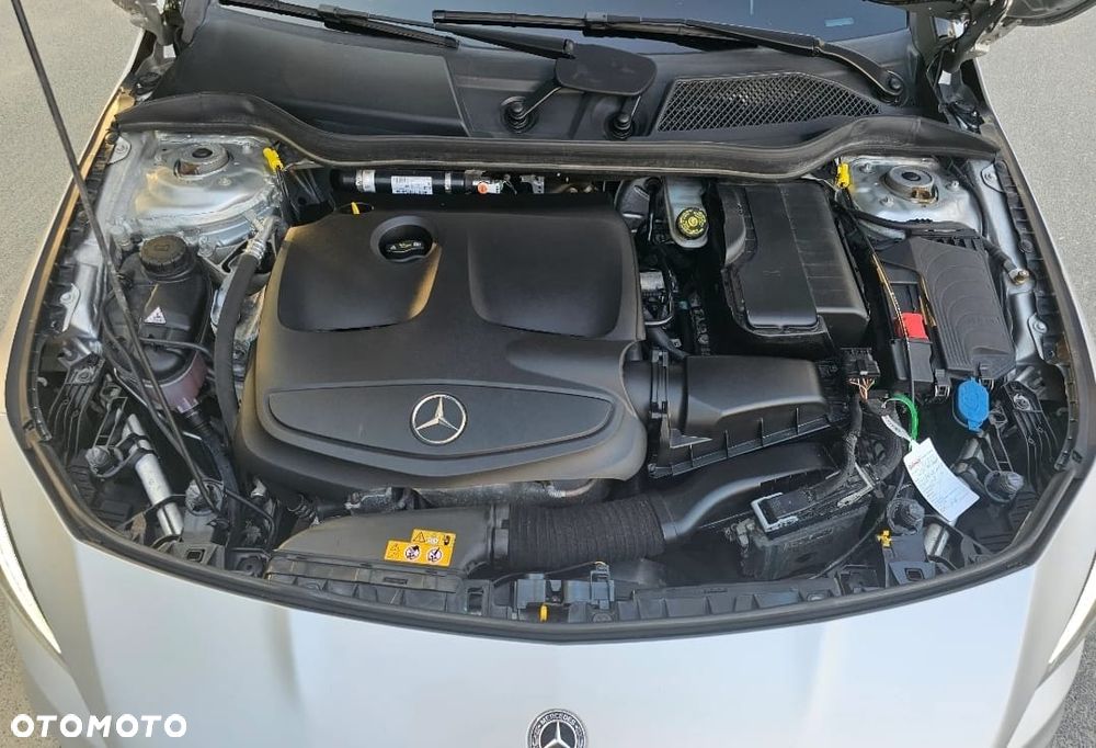 Mercedes-Benz CLA 220 4-Matic - 11