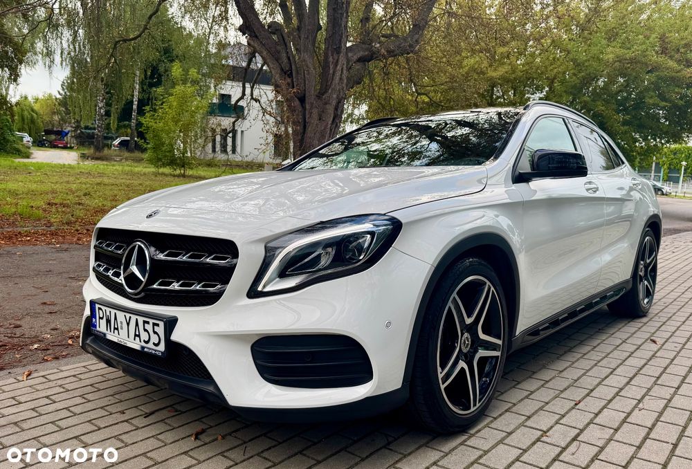 Mercedes-Benz GLA 200 7G-DCT AMG Line - 11