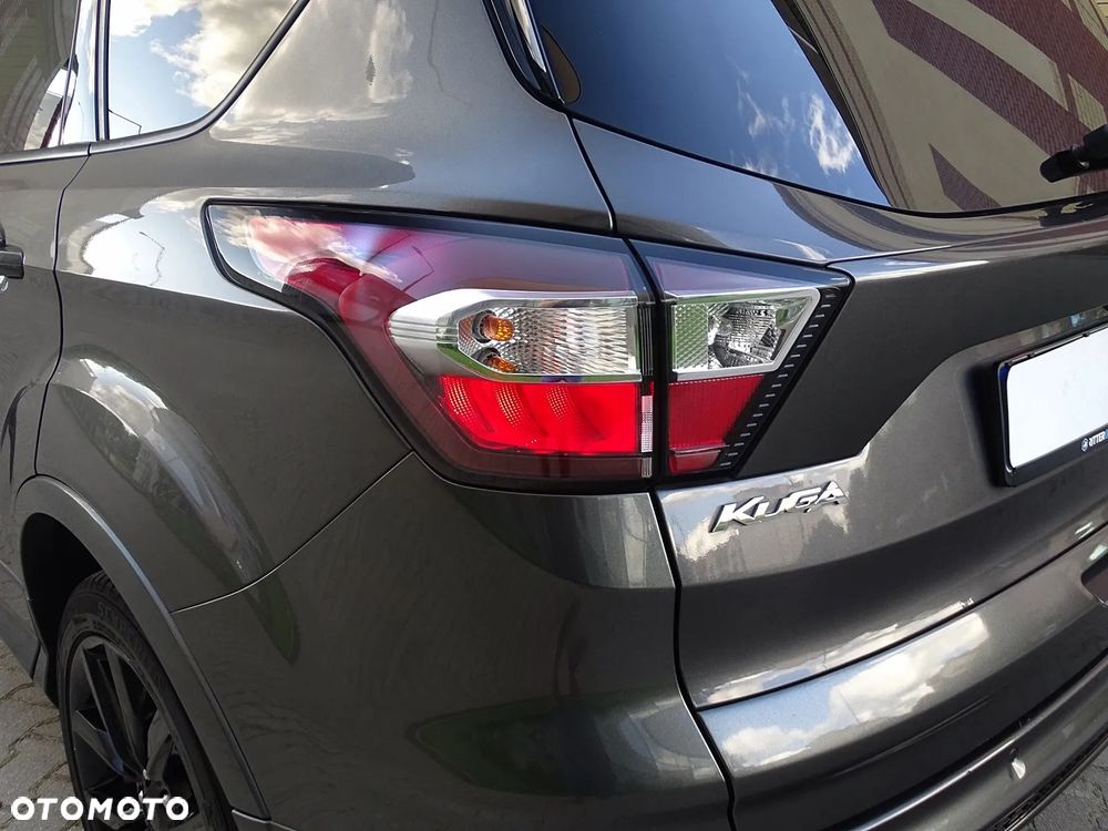 Ford Kuga 2.0 TDCi AWD ST-Line Black - 23