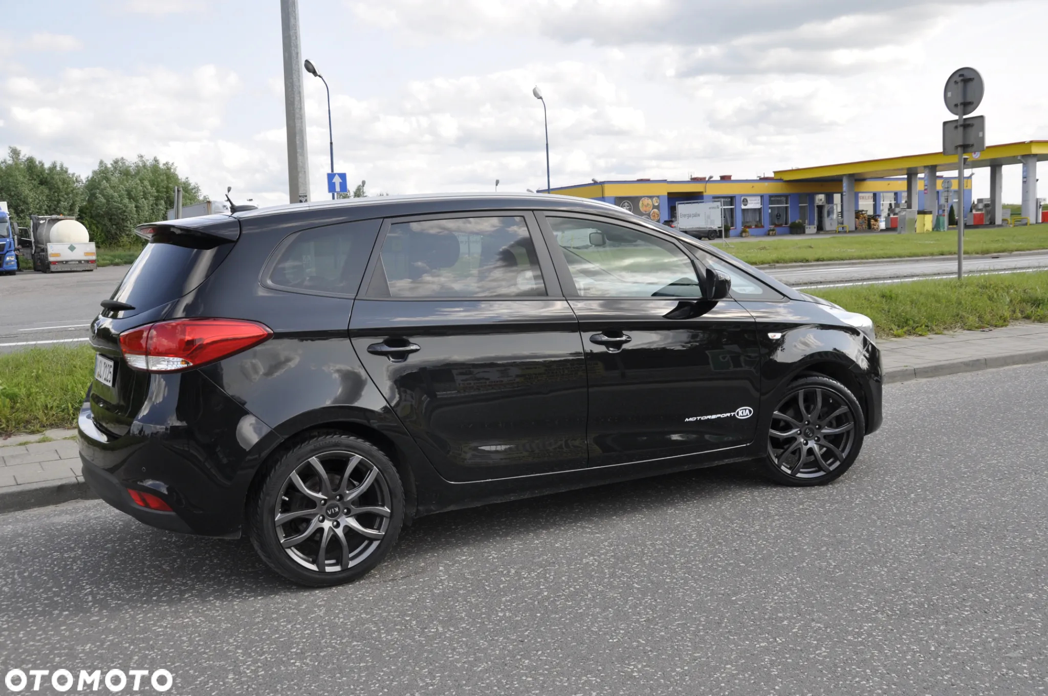 Kia Carens 1.7 CRDi 136 Dream Team Edition - 7