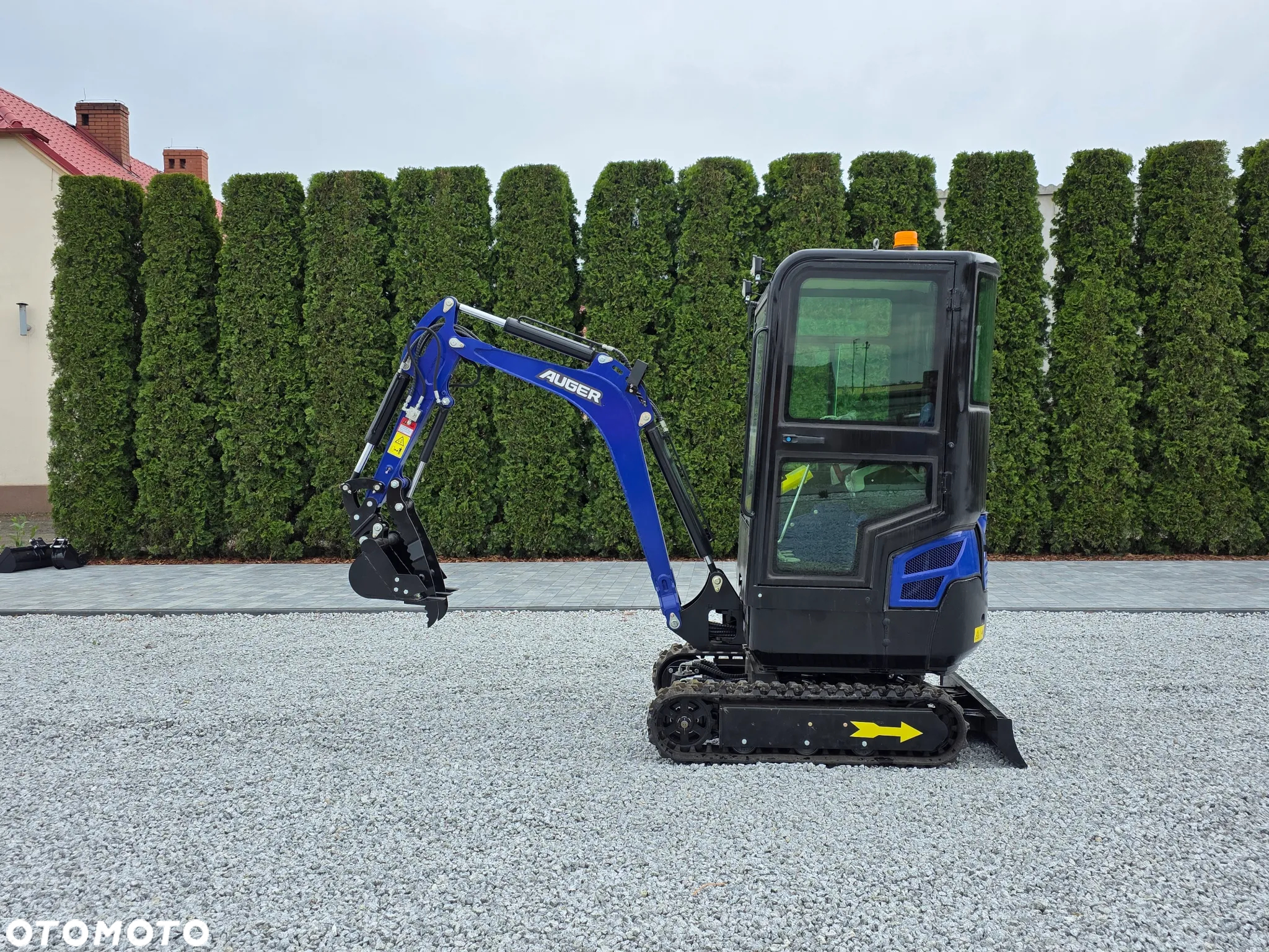 Kubota NOWA MINIKOPARKA AUGER HT 18, SILNIK KUBOTA, 3 ŁYŻKI - 6