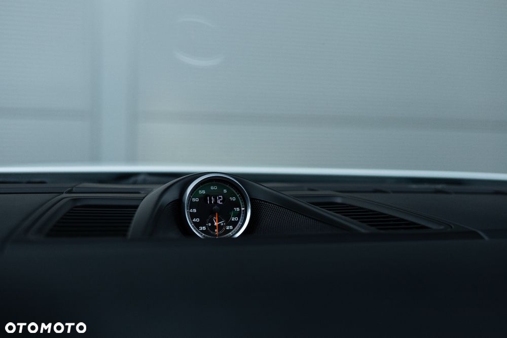 Porsche Panamera GTS PDK - 29