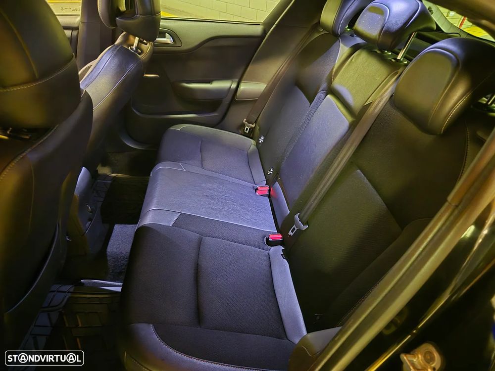 Citroën DS4 1.6 e-HDi So Chic - 24