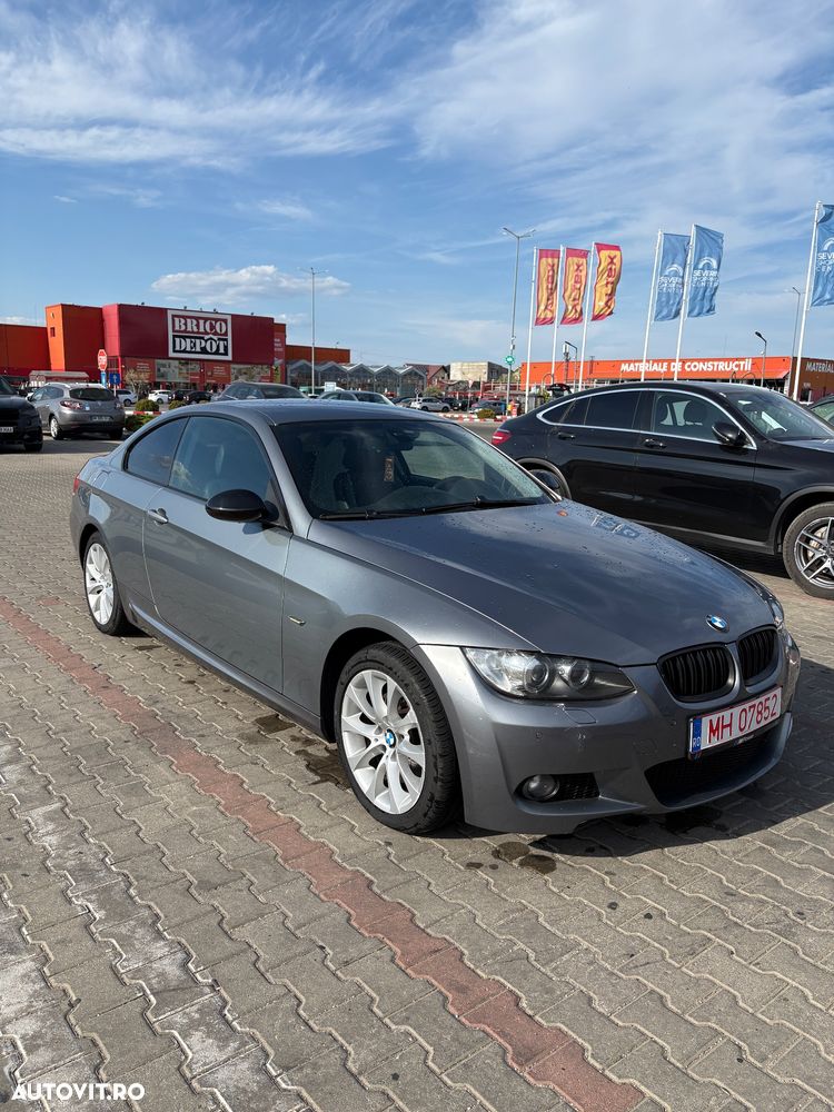 BMW Seria 3 320i Aut. - 2