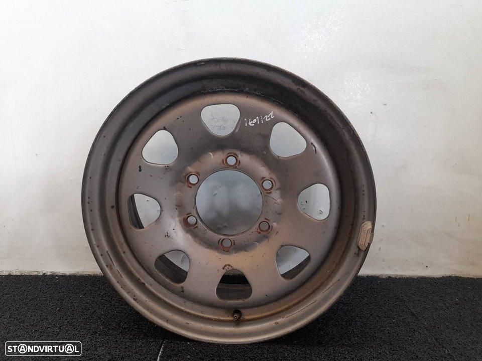 PNEU MITSUBISHI MONTERO L040 - 1