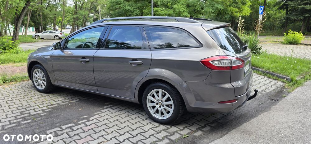Ford Mondeo 1.6 Gold X - 22