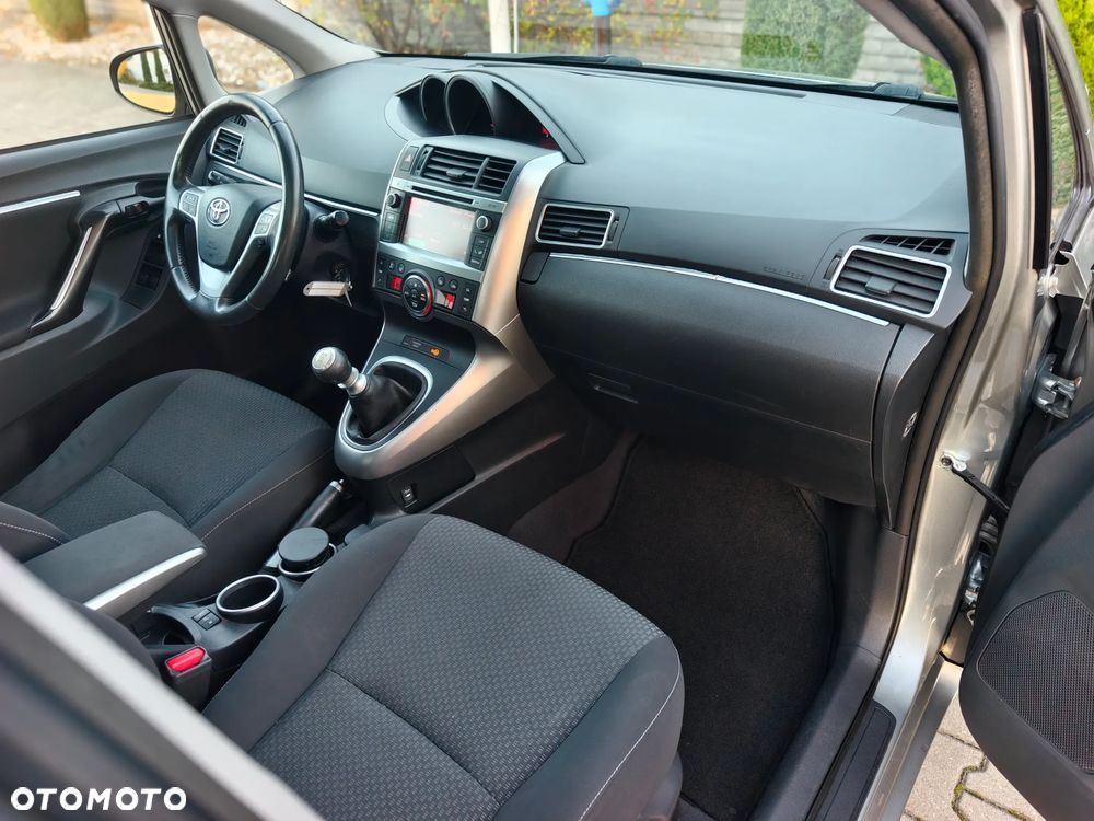 Toyota Verso 1.8 7-Sitzer Skyview Edition - 20