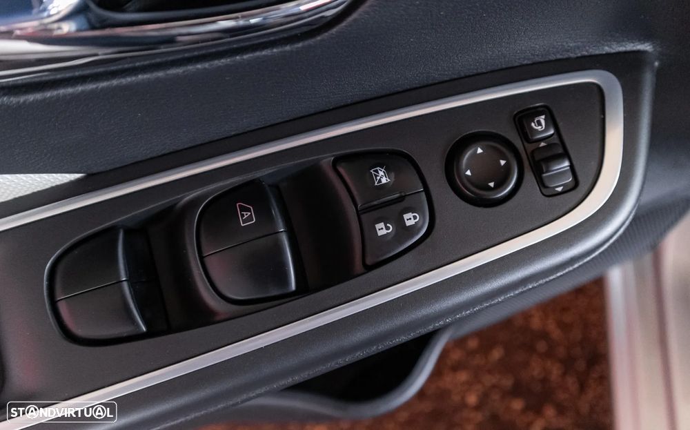 Nissan Micra 0.9 IG-T N-Connecta S/S - 10