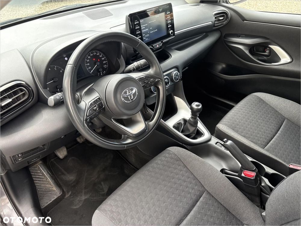 Toyota Yaris 1.5 Comfort - 10