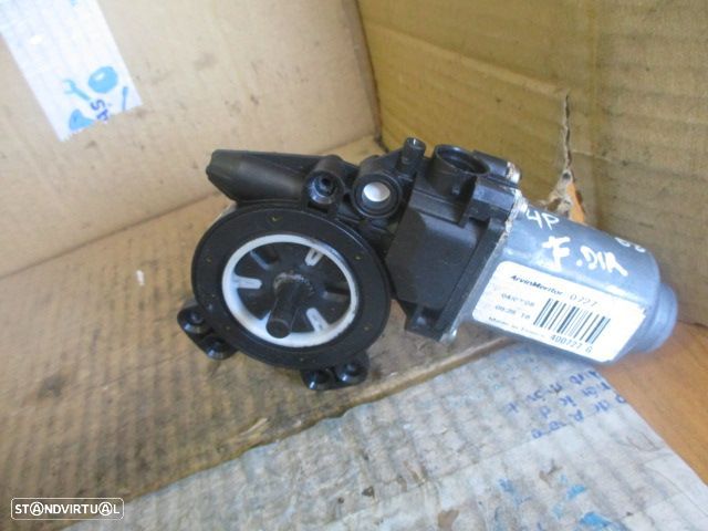 Motor Elevador Vidro 400727G DACIA LOGAN 2008 1.5DCI 85CV 5P AZUL F DRT DACIA  LOGAN 1 MCV 2008 1.5DCI 85CV 5P CINZA ESCURO FD - 1