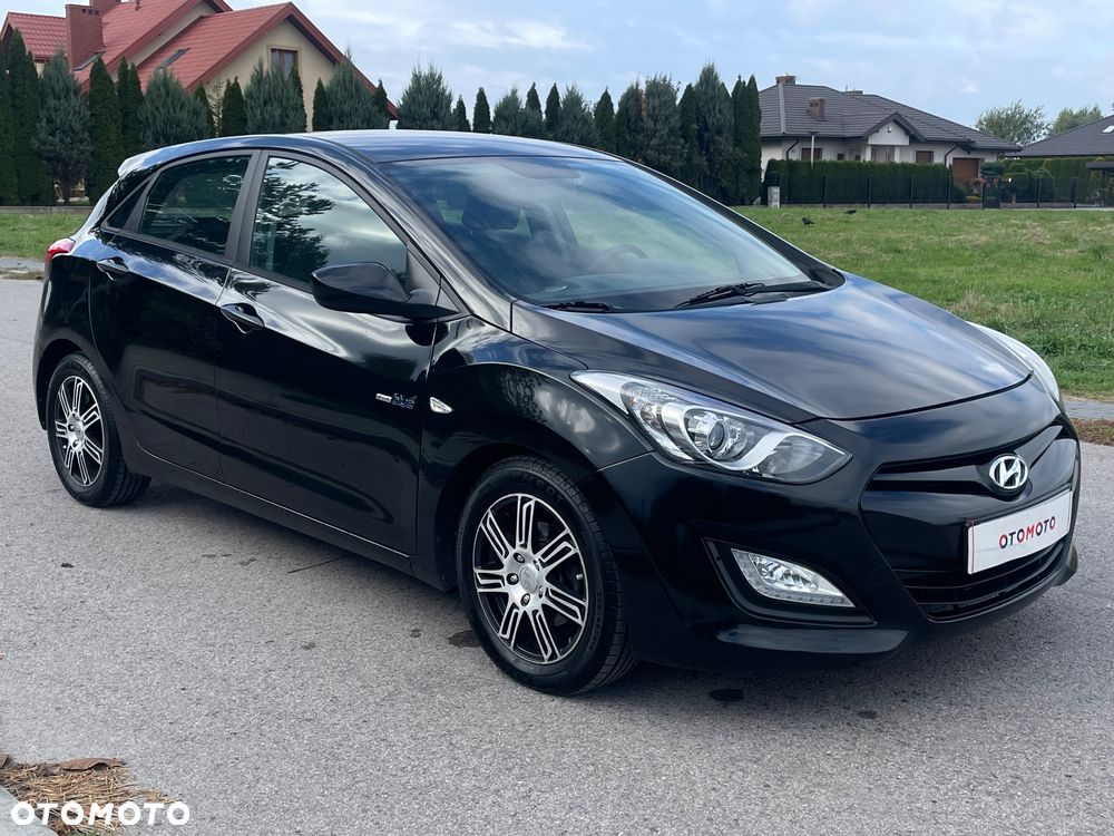 Hyundai i30 blue 1.6 CRDi Style - 29