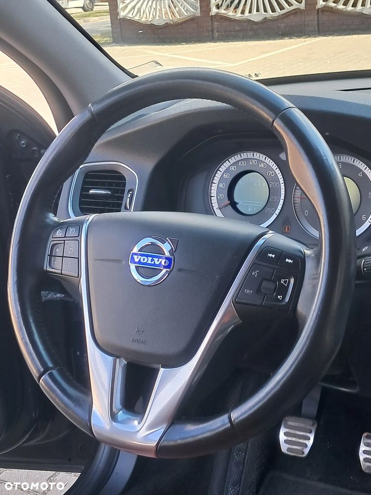 Volvo S60 D3 Summum - 6