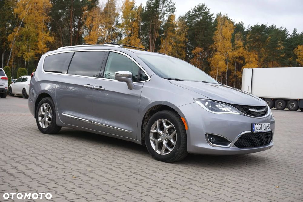 Chrysler Pacifica - 13