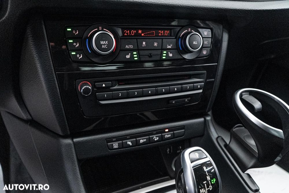 BMW X1 xDrive18d Aut. Sport Line - 12