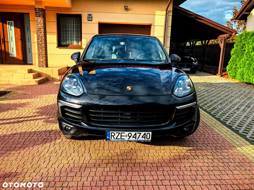Porsche Cayenne Platinum Edition - 14