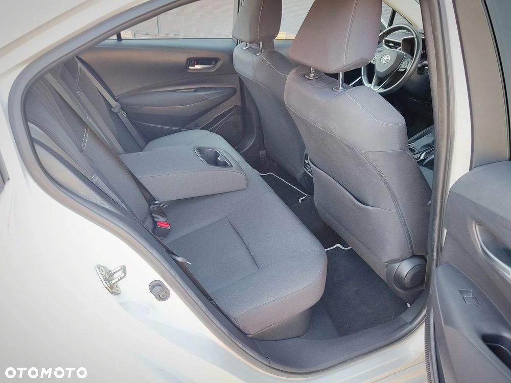 Toyota Corolla 1.8 Hybrid Comfort - 10