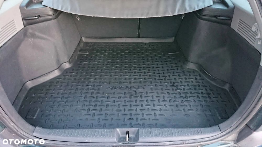 Toyota Avensis 2.0 D-4D Sol - 25