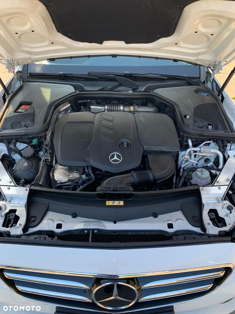 Mercedes-Benz Klasa E 300 de 9G-TRONIC - 13
