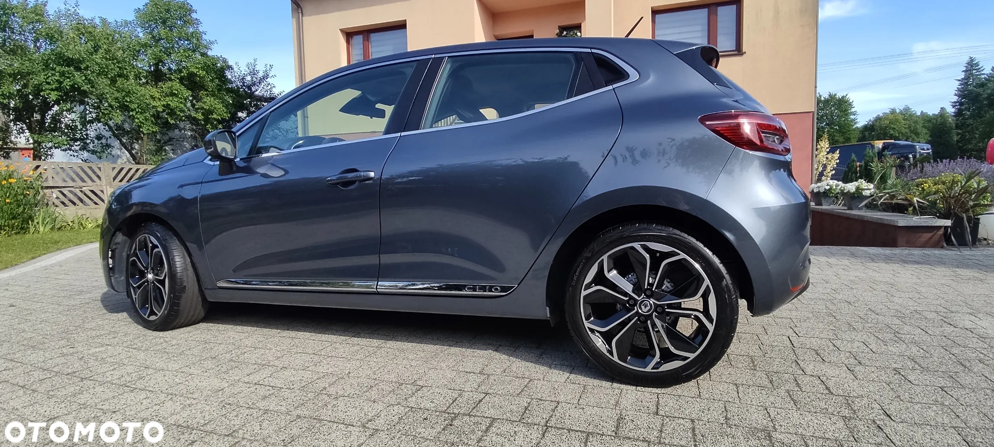 Renault Clio TCe 100 INTENS - 13