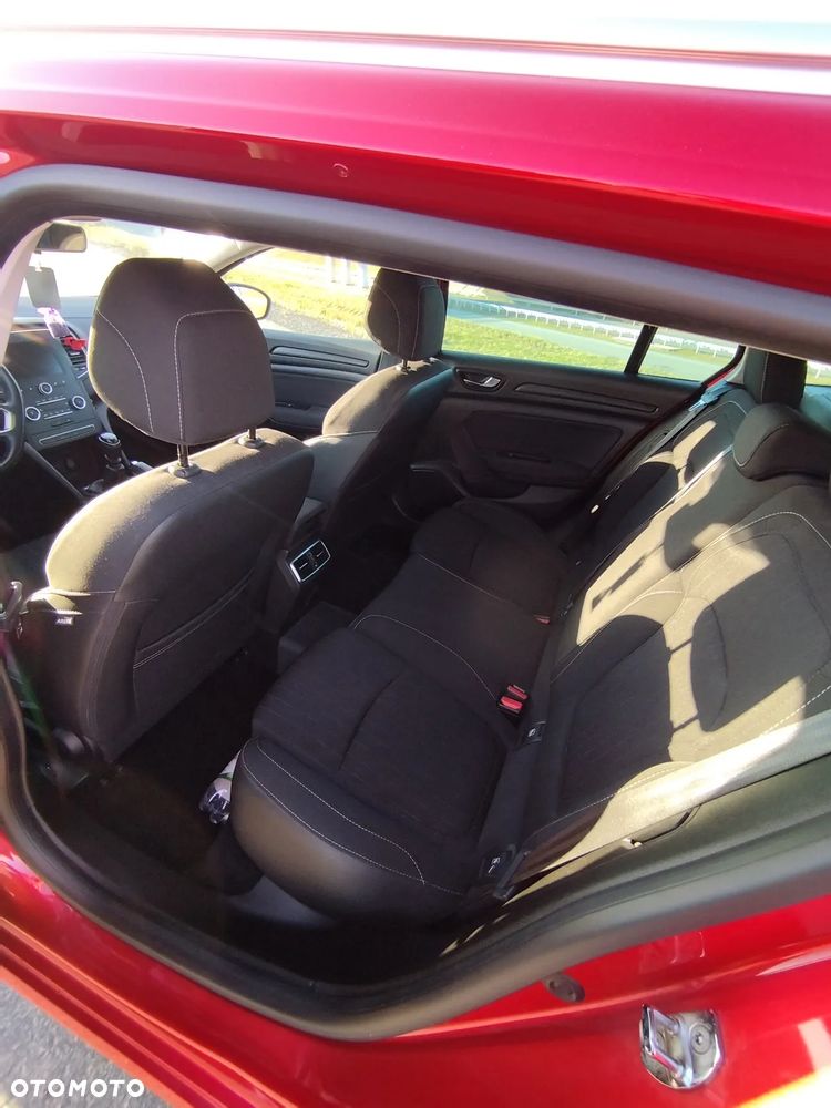 Renault Megane 1.2 Energy TCe Limited - 6