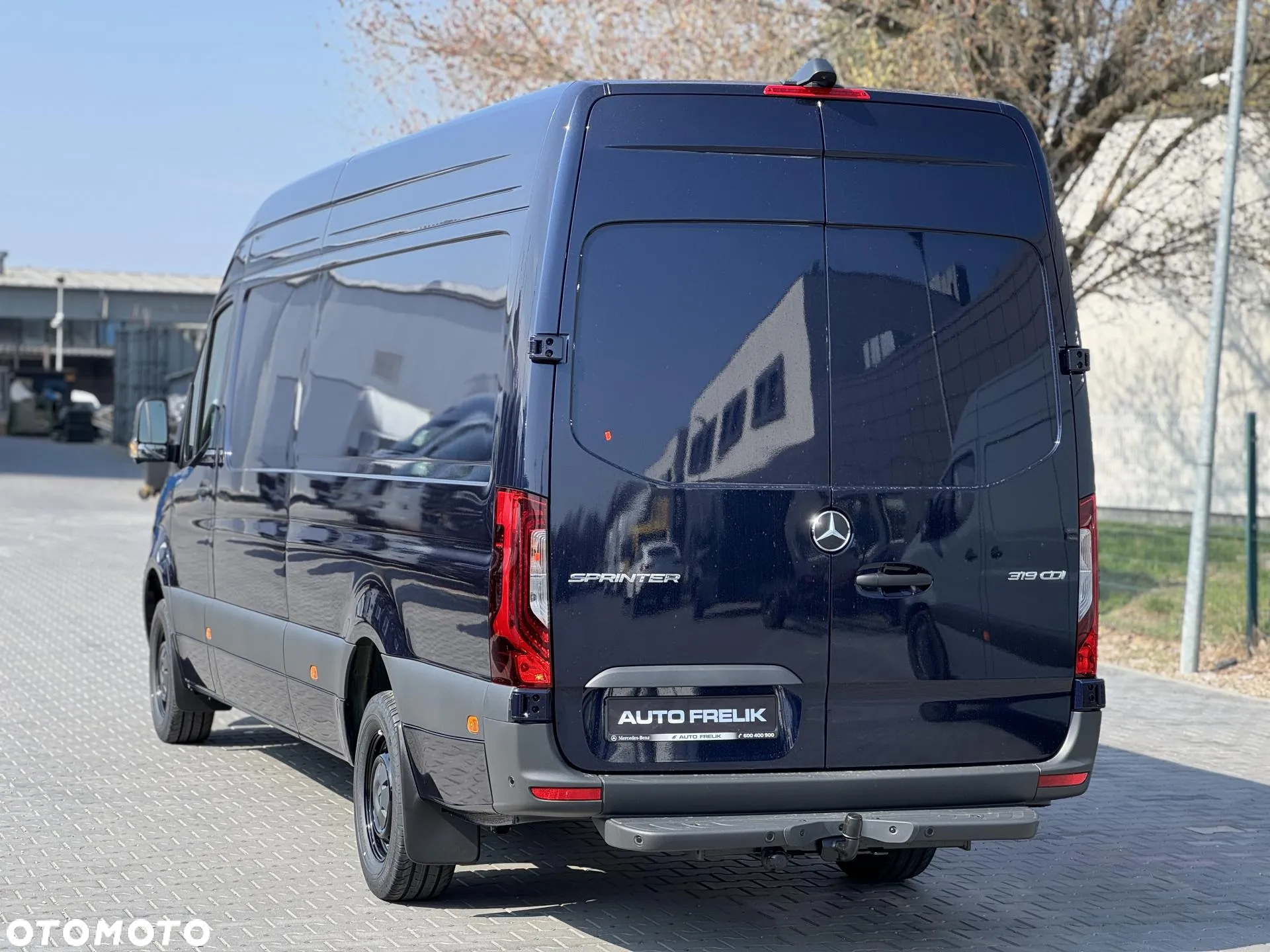 Mercedes-Benz Sprinter - 5