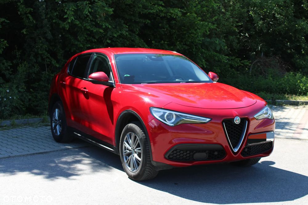 Alfa Romeo Stelvio 2.0 Turbo 16V AT8-Q4 - 1