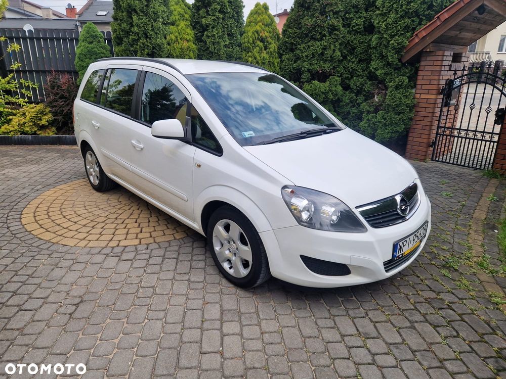 Opel Zafira 1.8 Family - 1
