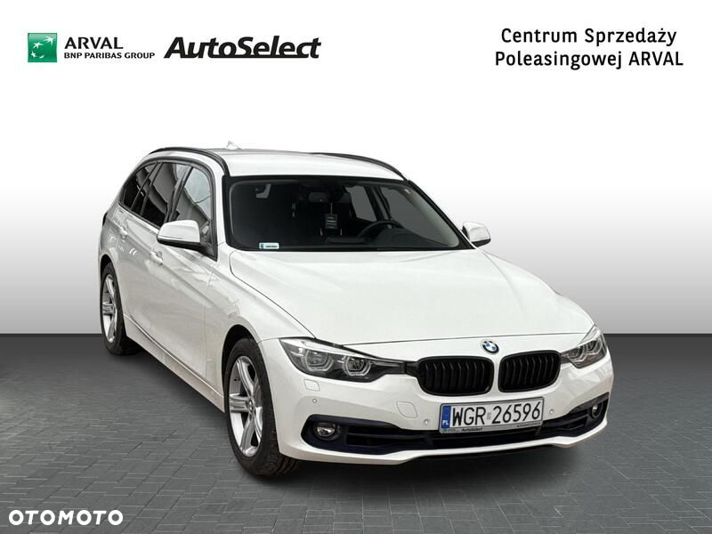 BMW Seria 3 318i GPF - 9